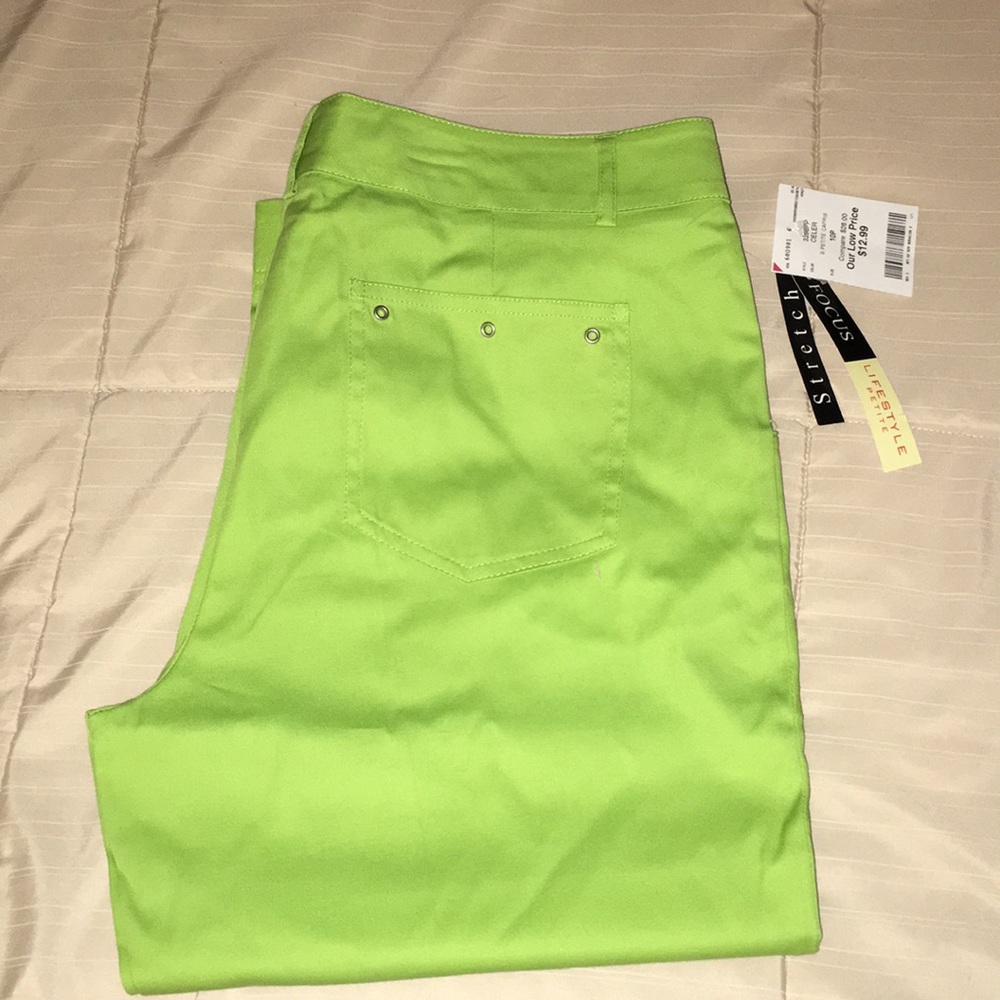 Capri pants